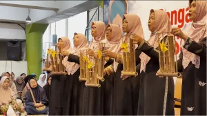 Angklung Lansia 'GEMAS' dan Tausiyah Mukmin Sejati Warnai Pengajian Seketewu PDM Kota Yogyakarta